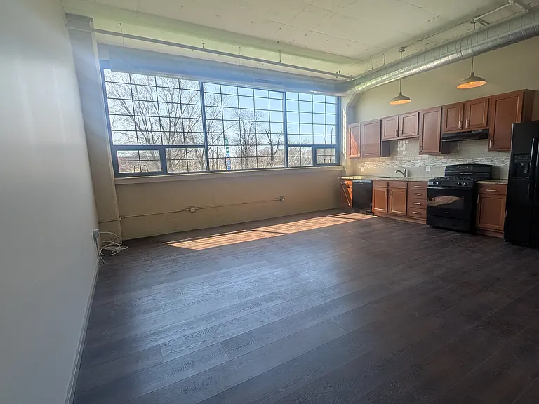 Seneca Street Lofts — Photo 17