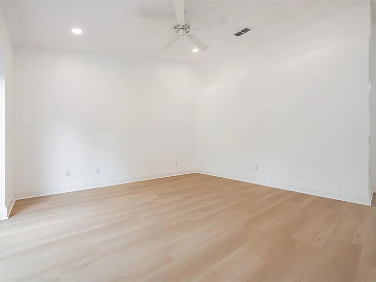 4208 Pine Isle Dr — Photo 20