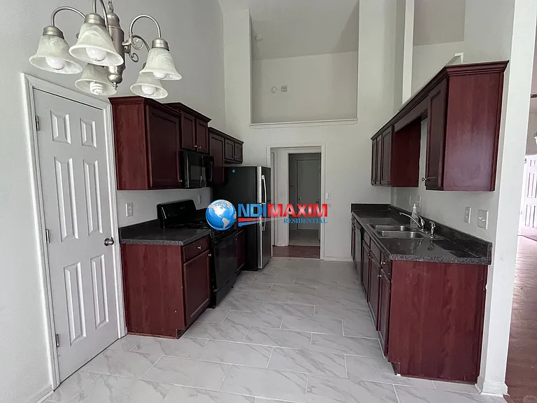 4221 Preserve Trl SW — Photo 1