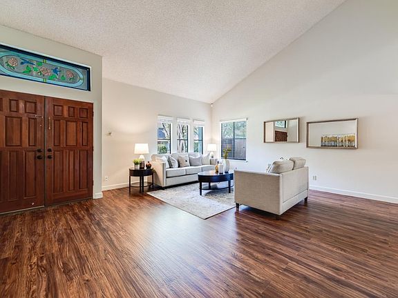 4th image of 978 Rock Canyon Cir