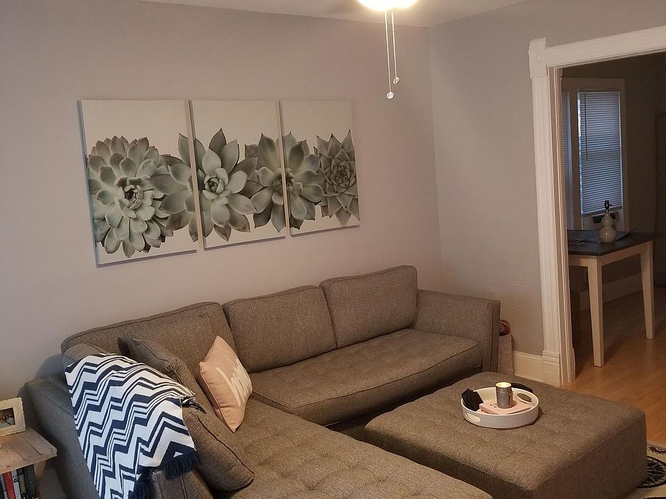 1st image of 2611 W Armitage Ave APT 1F