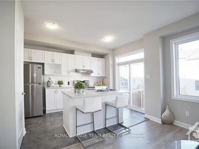 217 Geyser Pl — Photo 9