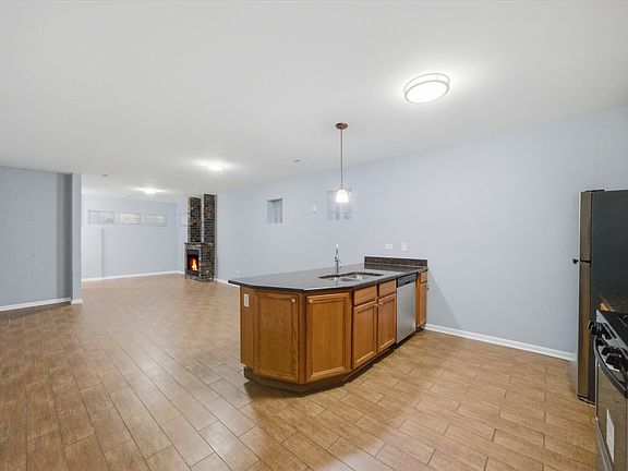 4th image of 2249 W Monroe St #G