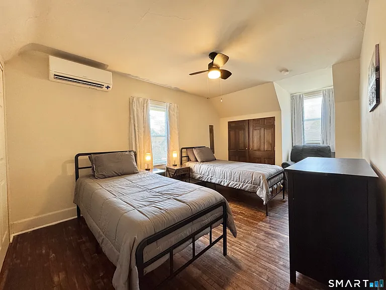 69 Morse Ave — Photo 23