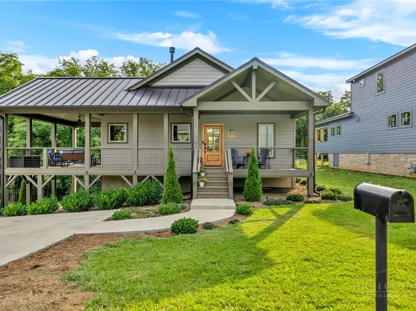 806 Hillcrest Avenue, West Jefferson, NC 28694