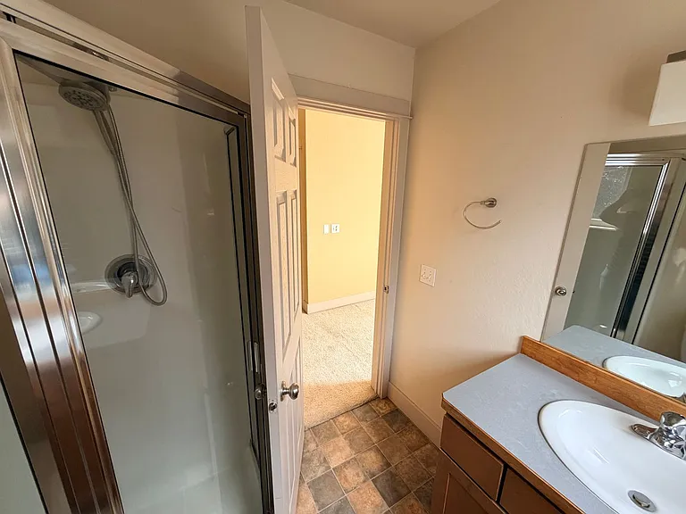 4249 Cover St — Photo 5