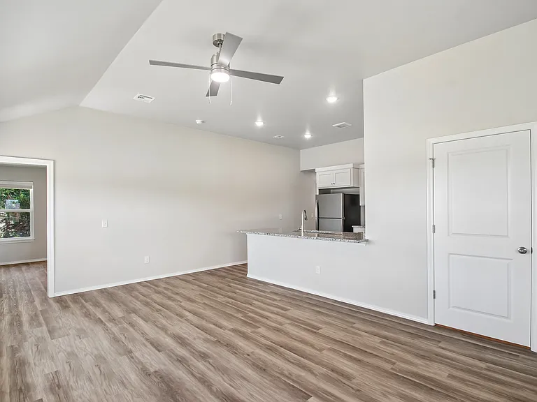 Enclave Estates — Photo 22