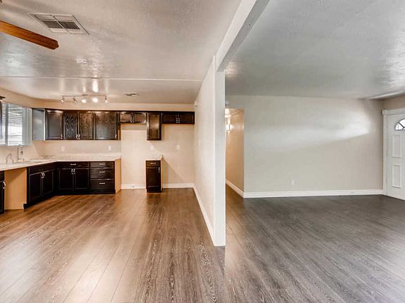 4th image of 2926 N 51st Ave