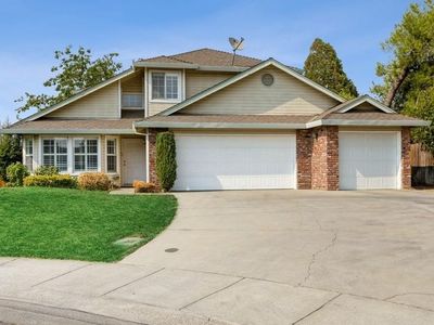 1047 Erdman Way, Sacramento, CA, 95838
