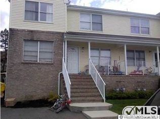 77 Rena Ln, Lakewood, NJ 08701