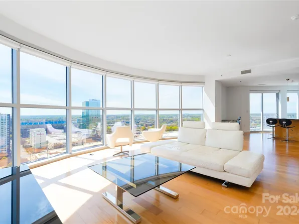 333 W Trade St Unit 1807, Charlotte, NC 28202