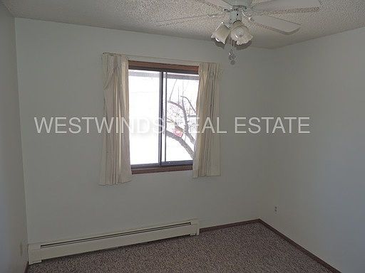 5th image of 303 Finkbine Ln APT 03