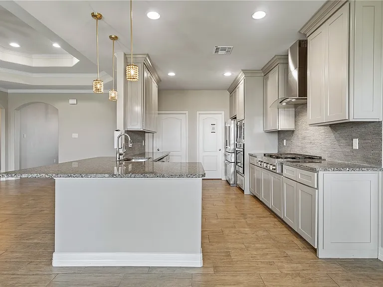 7721 Dove Hollow Dr — Photo 9