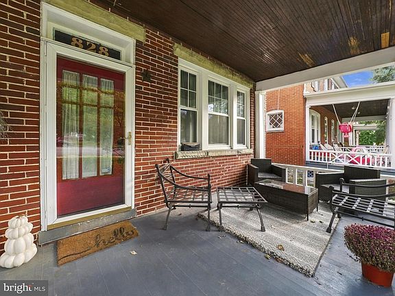 5th image of 828 Hamilton Blvd