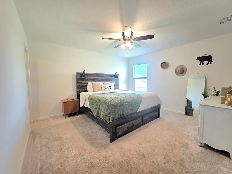 4639 Carlstrom Ln — Photo 12