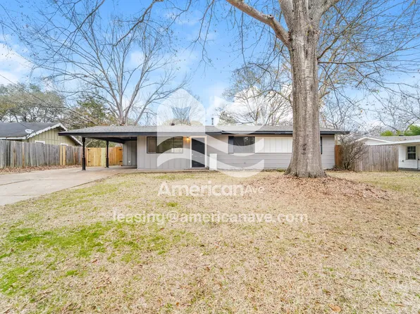 3042 Meadow Forest Dr, Jackson, MS 39212