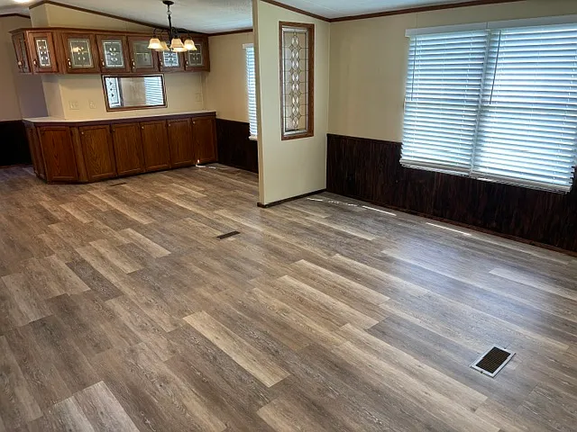 415 Hickory St — Photo 2