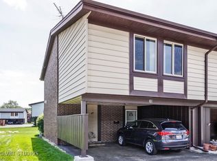 30 Cour Versaille, Palos Hills, IL