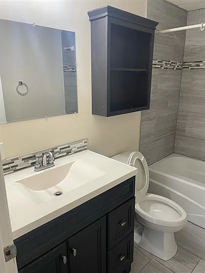 488 Yates St #1 — Photo 4