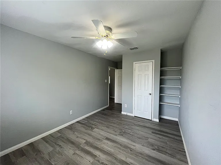 3034 Twin Creek Dr — Photo 15