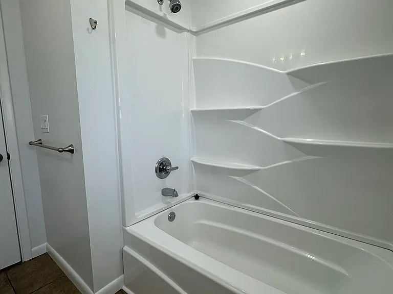 Tub/shower