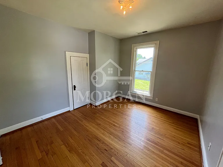 428 Delaware St — Photo 5