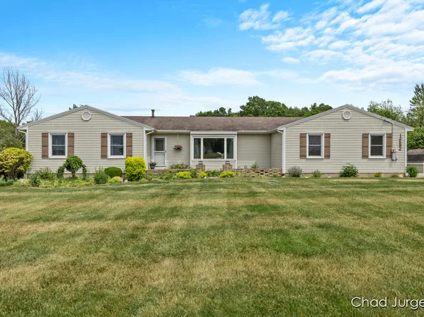12582 24th Ave, Marne, MI 49435