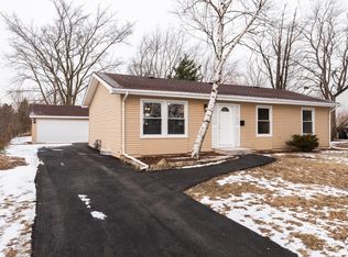 1042 Bradfield Ct, University Park, IL
