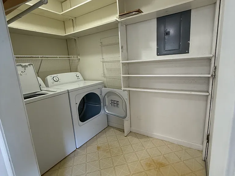 2511 S Million Dr — Photo 14
