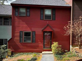 974 Hard Rd #D3, Hartford, VT 05047