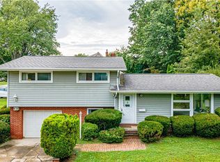 23786 Smith Ave, Westlake, OH 44145
