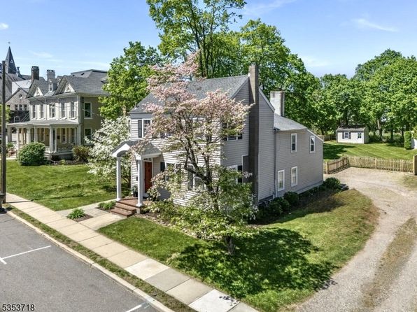 16 E Main St, Flemington Boro, NJ 08822