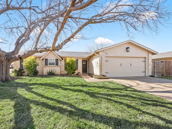 6533 Wakefield Rd, North Richland Hills, TX 76182
