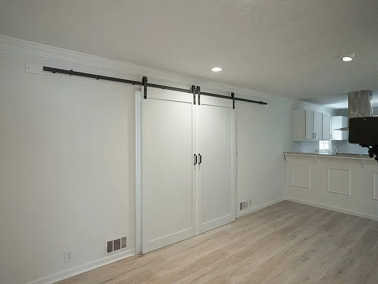 3120 Edinburgh Dr — Photo 18