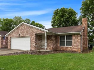 1616 Quail Hollow Dr, Cambridge, OH 43725