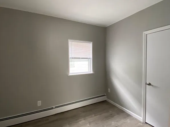 203 Duncan Avenue image 6 of 23