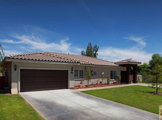2056 N Cerritos Dr, Palm Springs, CA 92262