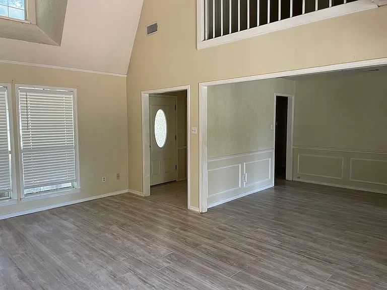 932 Valley View Ave — Photo 2