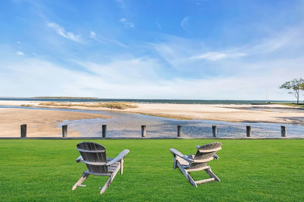 Waterfront North Fork Summer Rental! — Photo 4