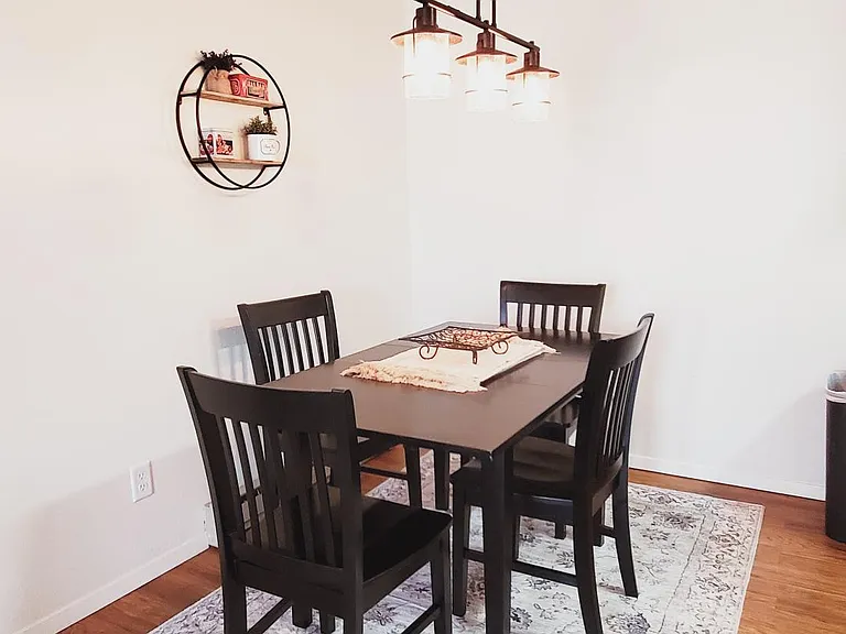 16 Prairie Ave #16 — Photo 3
