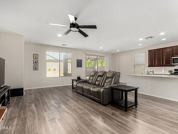 5th image of 7104 W SPUR Drive