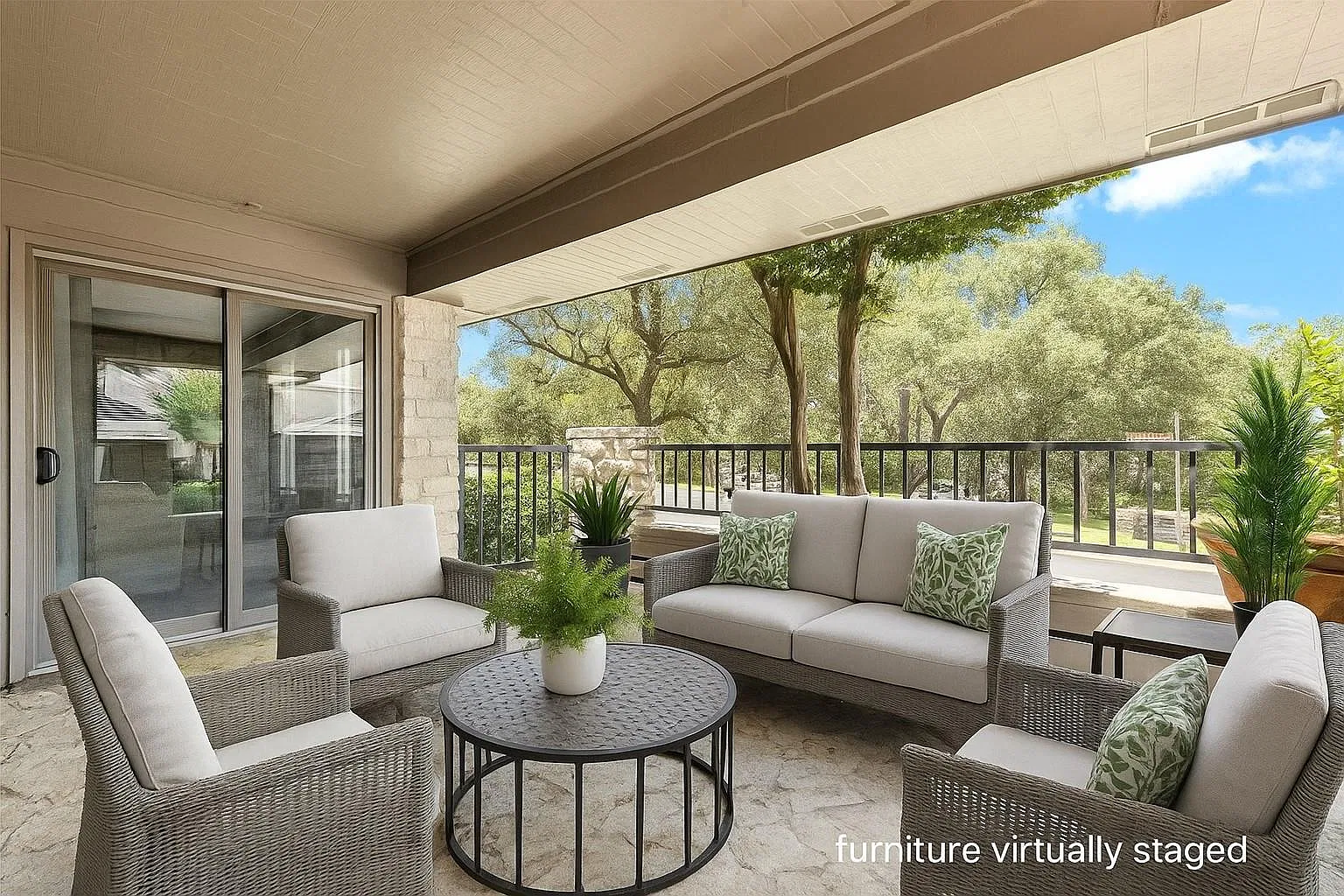 3 bed, 2.0 bath, 2096 sqft, $4,100 — Photo 3