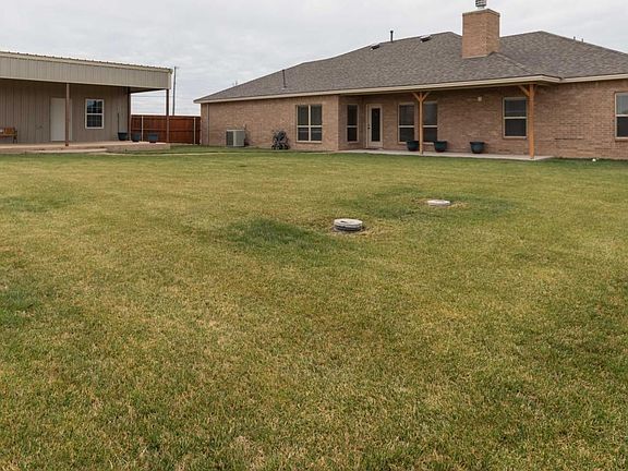 3rd image of 19281 Sonoma Dr