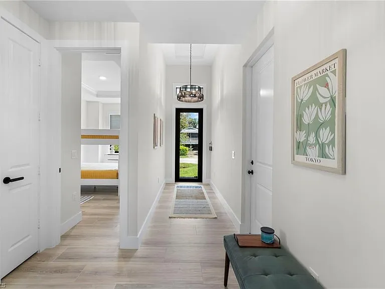 3032 Woodside Ave — Photo 11