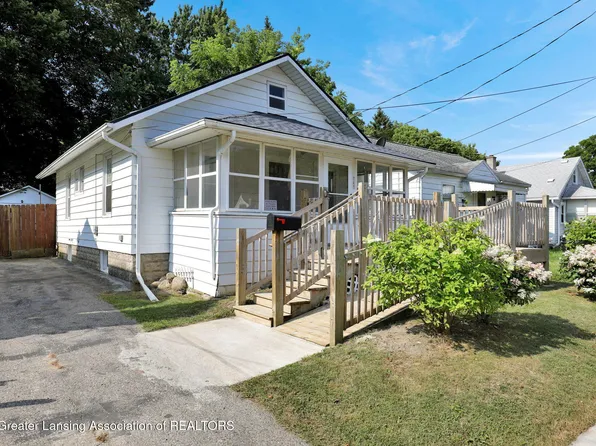 834 Edison Ave, Lansing, MI 48910