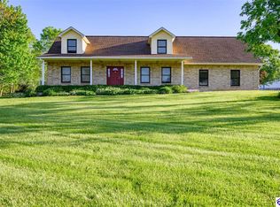 25 Diana Ln, Vine Grove, KY 40175