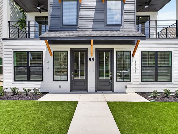 3rd image of 3133 Cockrell Ave