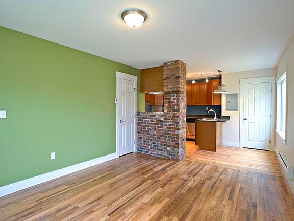 3rd image of 721 27th Ave APT 2