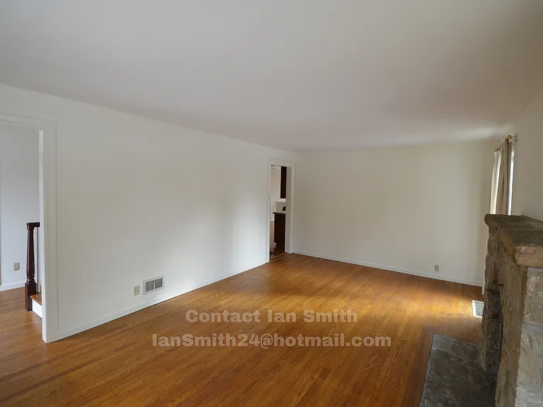 155 E Park St — Photo 3