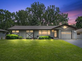 921 Patton Rd, New Brighton, MN 55112